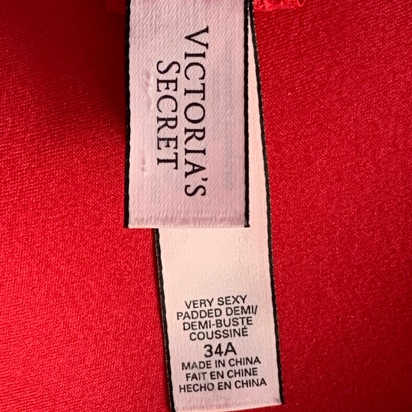 Victoria’s Secret Very Sexy Demi Push-Up Bra - Picture 5 of 6